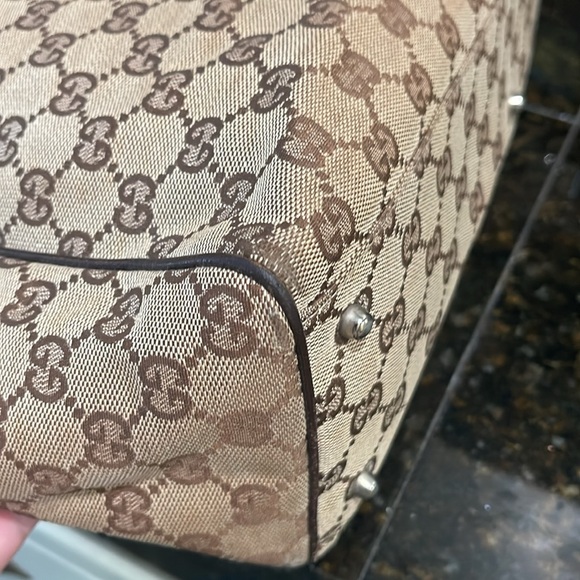 Authentic Gucci vintage tote - Picture 9 of 17
